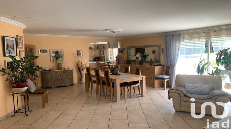 Ma-Cabane - Vente Maison Pont-sur-Yonne, 200 m²