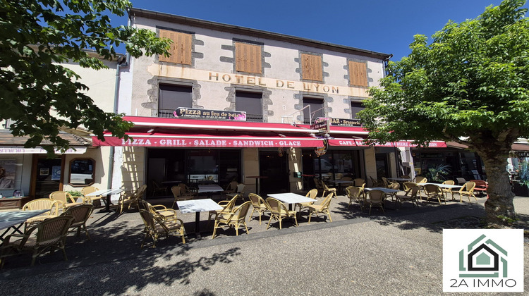 Ma-Cabane - Vente Maison Pontaumur, 325 m²