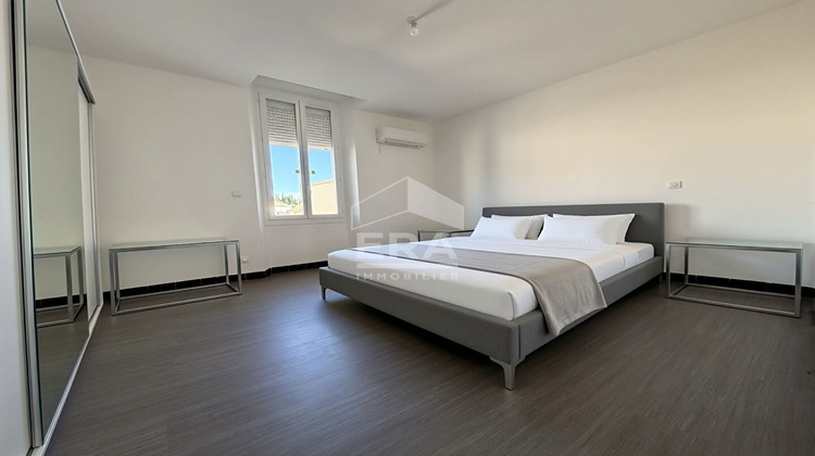 Ma-Cabane - Vente Maison PORT-DE-BOUC, 200 m²