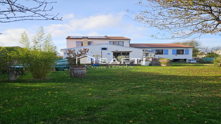 Ma-Cabane - Vente Maison Port-des-Barques, 218 m²