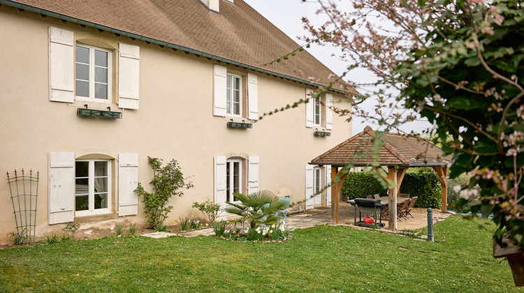 Ma-Cabane - Vente Maison POUILLEY-LES-VIGNES, 388 m²
