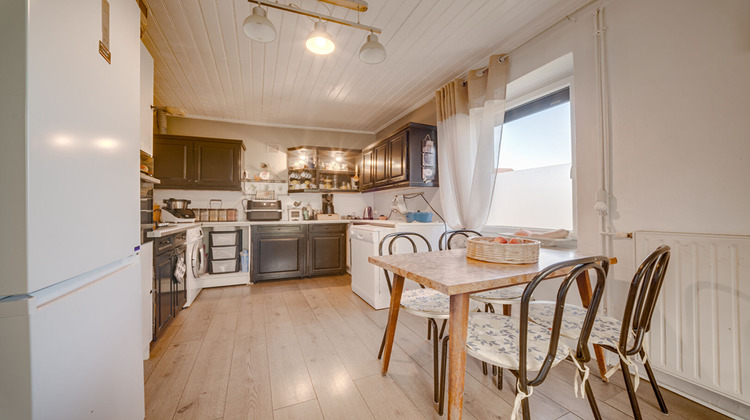 Ma-Cabane - Vente Maison POUILLEY-LES-VIGNES, 100 m²