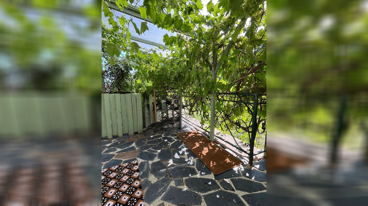 Ma-Cabane - Vente Maison POUILLEY-LES-VIGNES, 100 m²