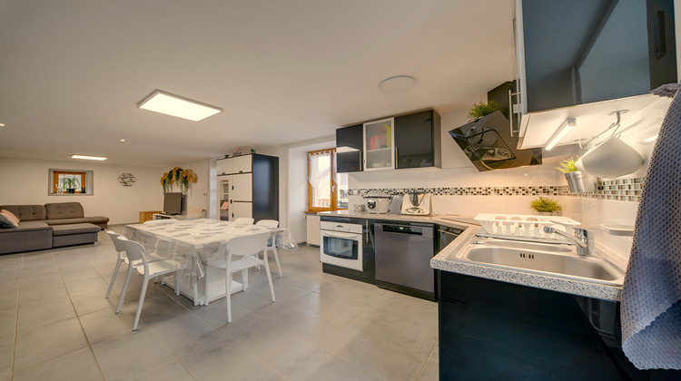 Ma-Cabane - Vente Maison POUILLEY-LES-VIGNES, 250 m²
