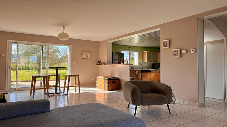 Ma-Cabane - Vente Maison POUILLY-LE-MONIAL, 93 m²