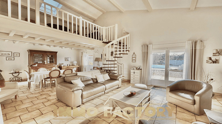 Ma-Cabane - Vente Maison POUILLY-SOUS-CHARLIEU, 141 m²