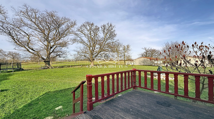Ma-Cabane - Vente Maison Pouilly-sous-Charlieu, 400 m²