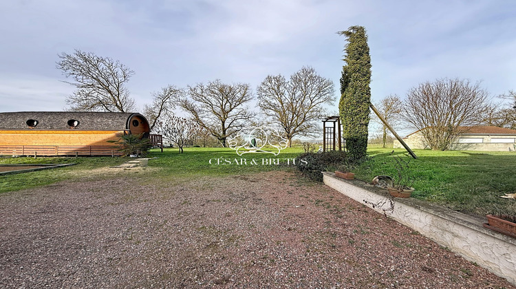 Ma-Cabane - Vente Maison Pouilly-sous-Charlieu, 400 m²