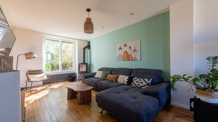 Ma-Cabane - Vente Maison POUILLY-SOUS-CHARLIEU, 140 m²