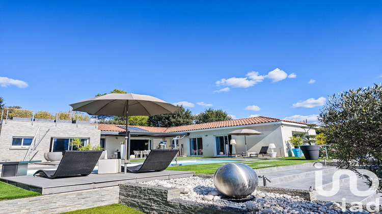 Ma-Cabane - Vente Maison Pourrières, 195 m²