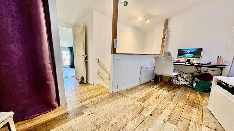Ma-Cabane - Vente Maison POURRIERES, 72 m²