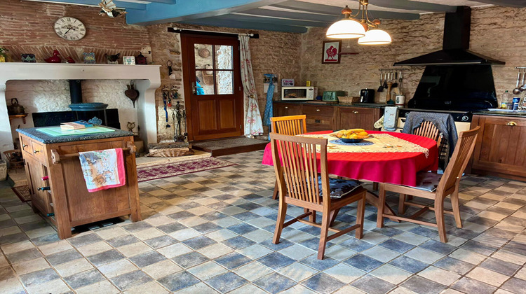 Ma-Cabane - Vente Maison POURSAC, 360 m²