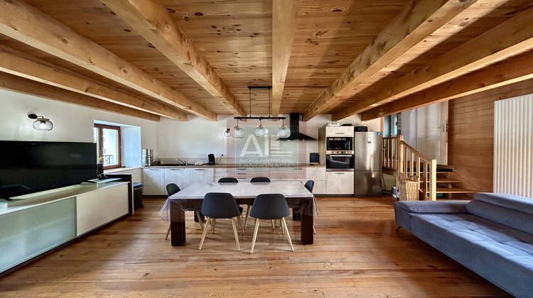 Ma-Cabane - Vente Maison Pradelles, 375 m²