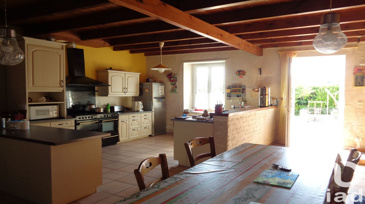 Ma-Cabane - Vente Maison Préguillac, 300 m²