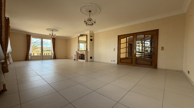 Ma-Cabane - Vente Maison PREMILHAT, 350 m²
