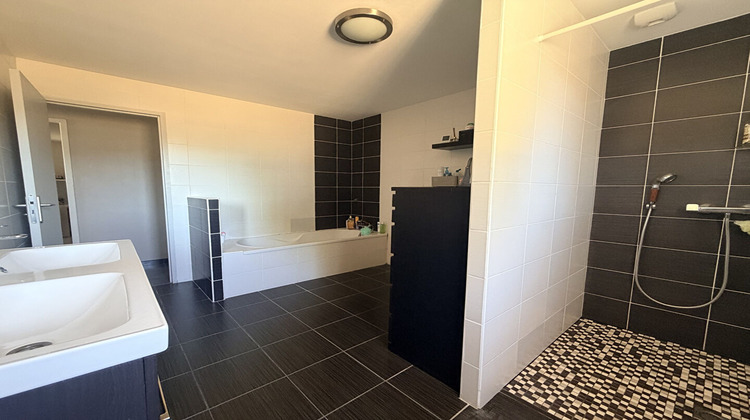 Ma-Cabane - Vente Maison PREMILHAT, 111 m²