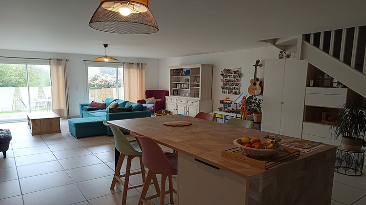 Ma-Cabane - Vente Maison PRIGNAC-ET-MARCAMPS, 102 m²