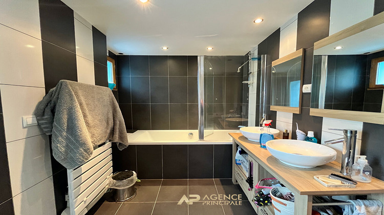 Ma-Cabane - Vente Maison PUILBOREAU, 148 m²