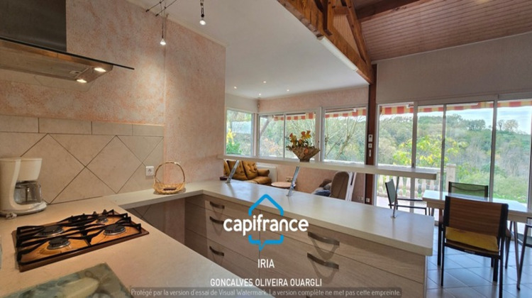 Ma-Cabane - Vente Maison PUJOLS, 175 m²