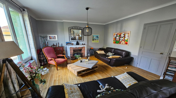 Ma-Cabane - Vente Maison Puy-Guillaume, 220 m²