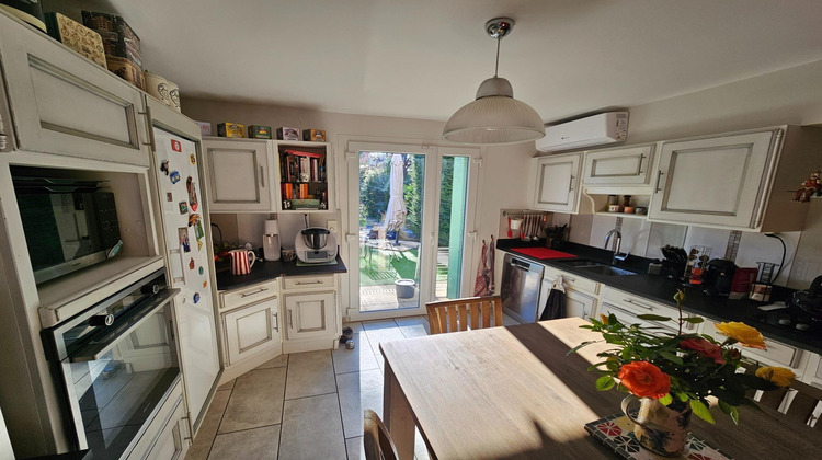 Ma-Cabane - Vente Maison Puy-Guillaume, 220 m²
