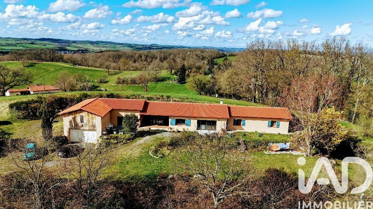 Ma-Cabane - Vente Maison Puydarrieux, 169 m²
