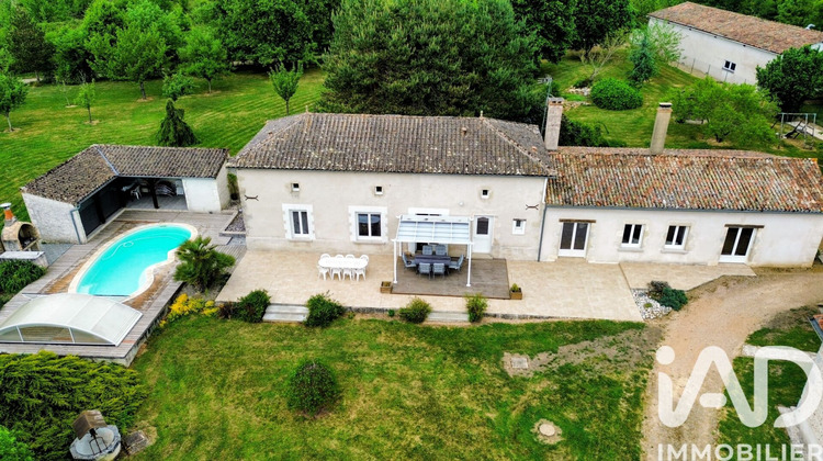 Ma-Cabane - Vente Maison Queaux, 235 m²