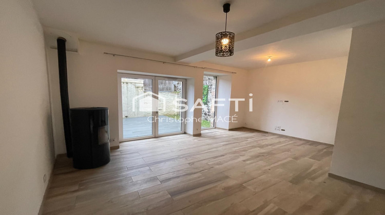 Ma-Cabane - Vente Maison Quelaines-Saint-Gault, 108 m²