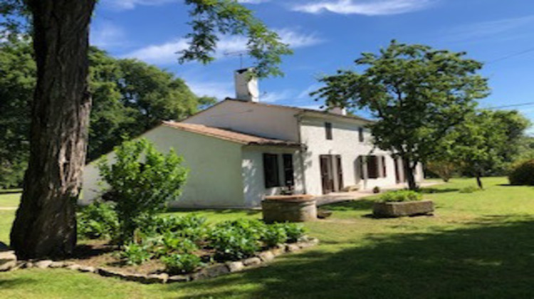 Ma-Cabane - Vente Maison Queyrac, 240 m²