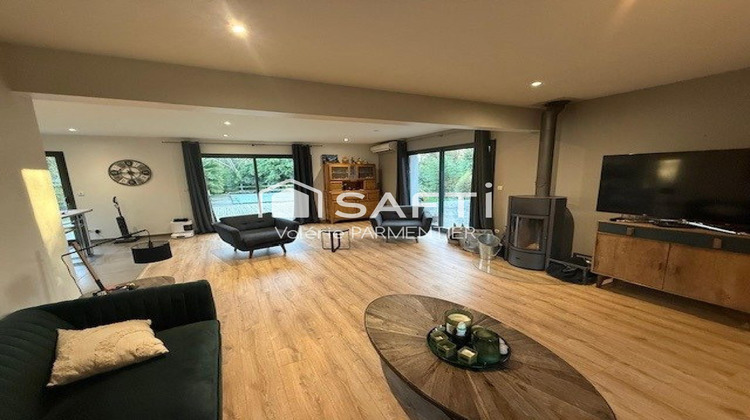 Ma-Cabane - Vente Maison Rang-du-Fliers, 222 m²