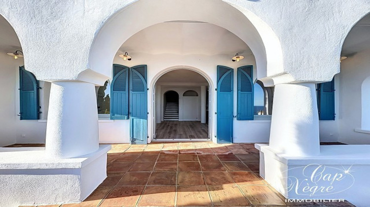 Ma-Cabane - Vente Maison RAYOL-CANADEL-SUR-MER, 215 m²