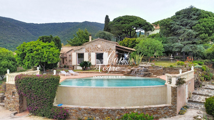 Ma-Cabane - Vente Maison RAYOL-CANADEL-SUR-MER, 298 m²