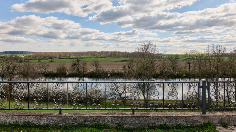 Ma-Cabane - Vente Maison RECOLOGNE, 231 m²