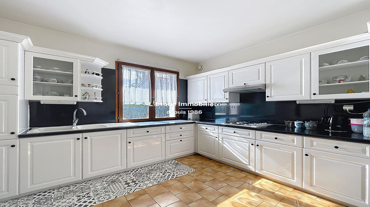 Ma-Cabane - Vente Maison RILLIEUX-LA-PAPE, 130 m²