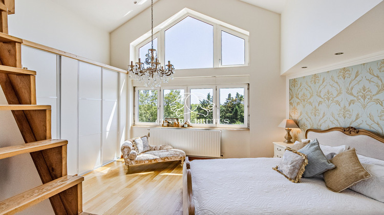 Ma-Cabane - Vente Maison Rillieux-la-Pape, 220 m²