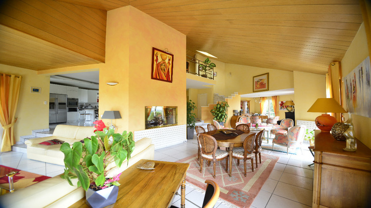 Ma-Cabane - Vente Maison RIOM, 190 m²