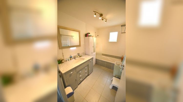 Ma-Cabane - Vente Maison RIOM, 80 m²