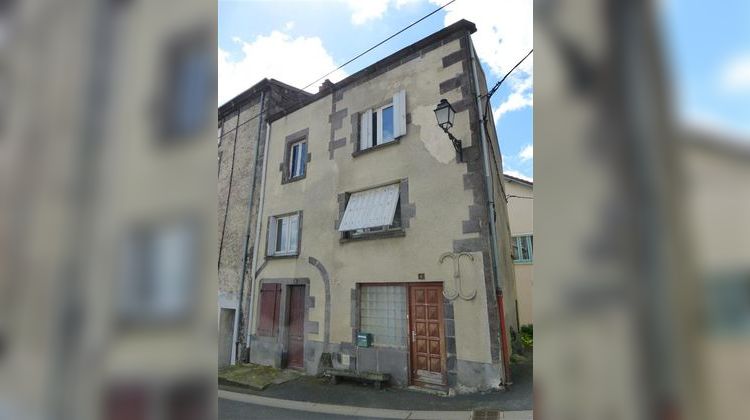 Ma-Cabane - Vente Maison RIOM, 80 m²