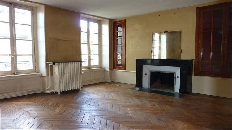 Ma-Cabane - Vente Maison RIOM, 190 m²