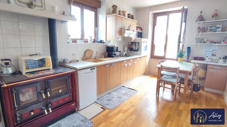 Ma-Cabane - Vente Maison Riom-ès-Montagnes, 71 m²