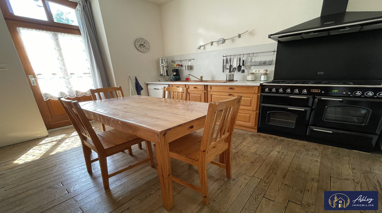 Ma-Cabane - Vente Maison Riom-ès-Montagnes, 180 m²