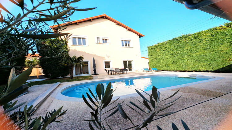 Ma-Cabane - Vente Maison RIORGES, 200 m²