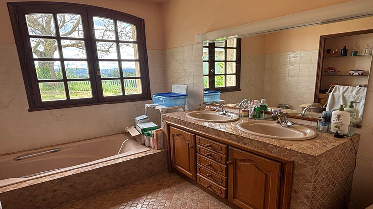 Ma-Cabane - Vente Maison ROCHE-LA-MOLIERE, 235 m²