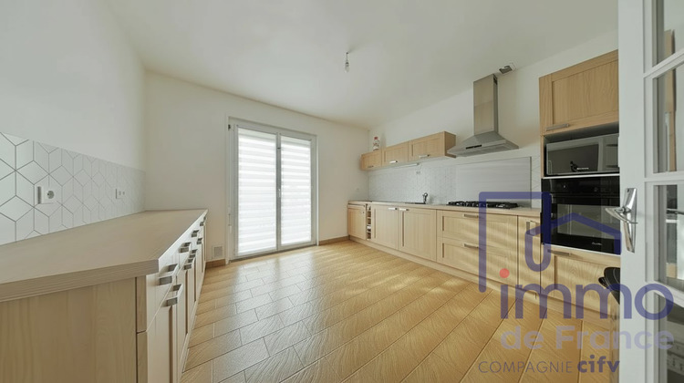 Ma-Cabane - Vente Maison Roche-la-Molière, 221 m²