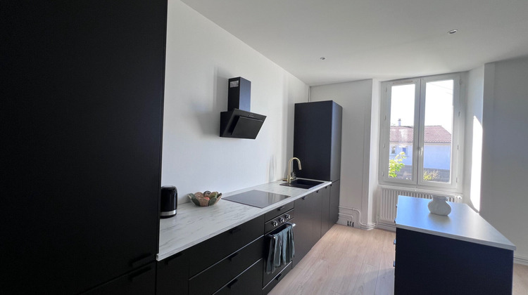 Ma-Cabane - Vente Maison ROCHE-LA-MOLIERE, 71 m²