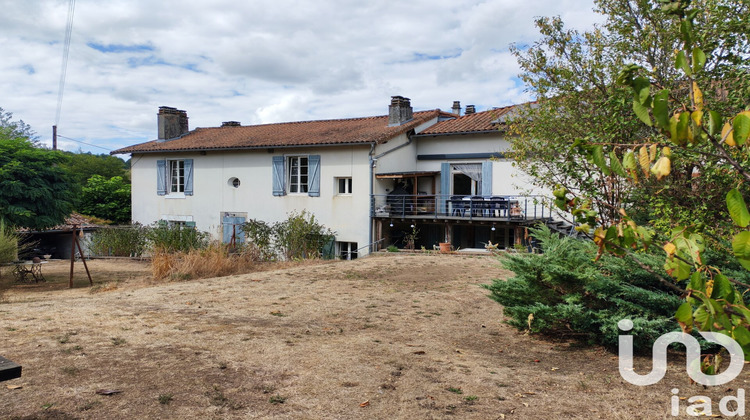 Ma-Cabane - Vente Maison Rochechouart, 235 m²