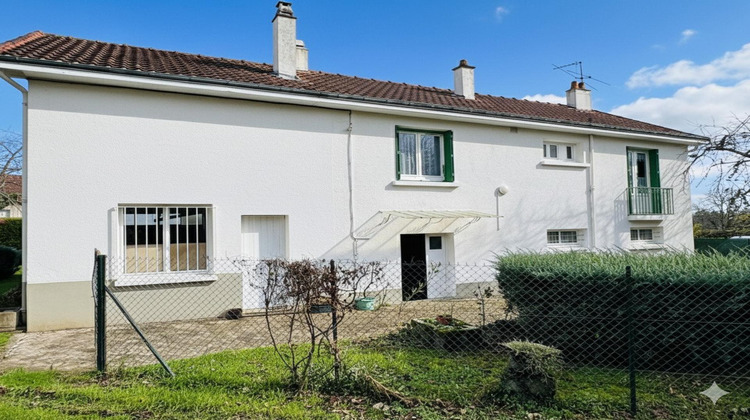 Ma-Cabane - Vente Maison Rochechouart, 67 m²