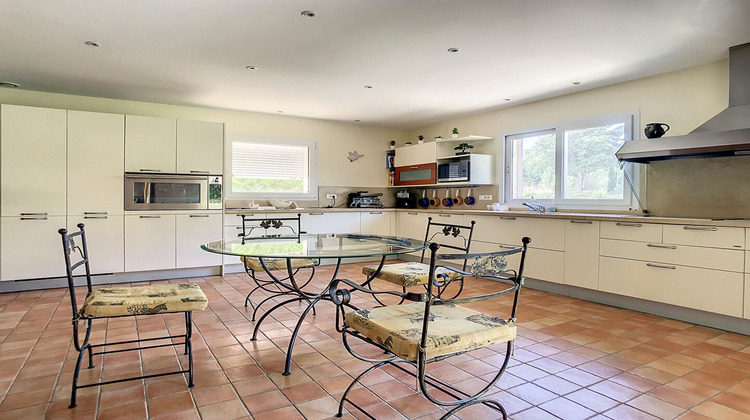 Ma-Cabane - Vente Maison ROCHEFORT-DU-GARD, 241 m²