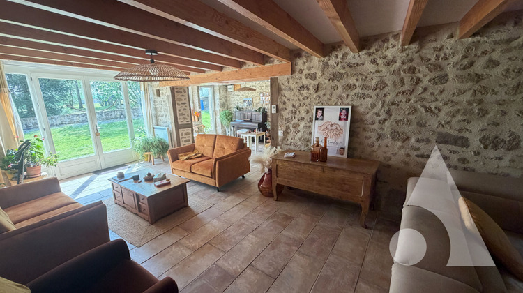Ma-Cabane - Vente Maison ROCHES, 196 m²
