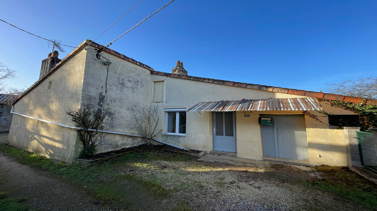 Ma-Cabane - Vente Maison ROCHES-PREMARIE-ANDILLE, 50 m²